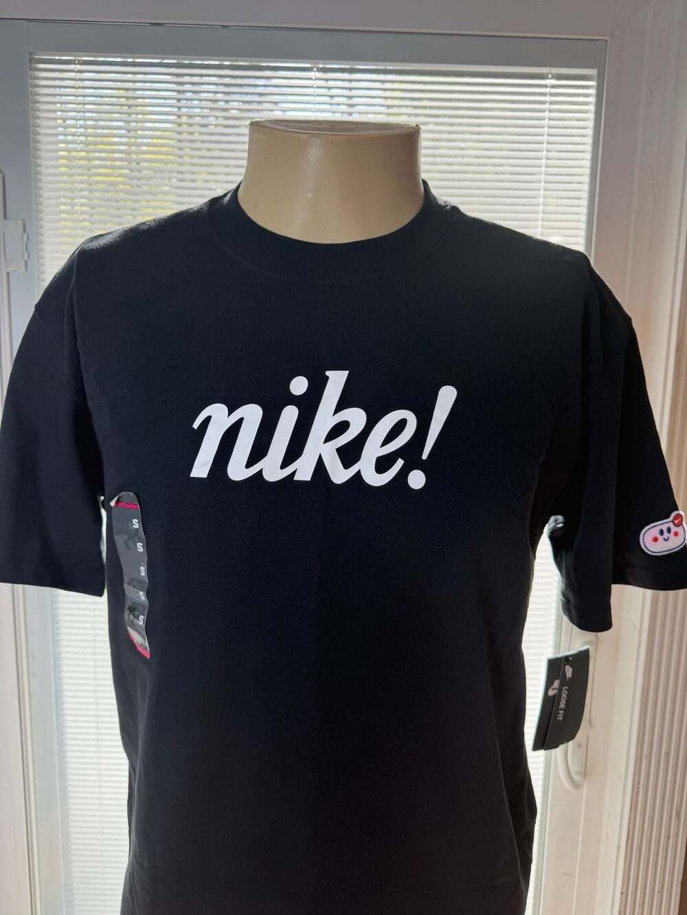 NWT Men’s Nike Graphic T-Shirt